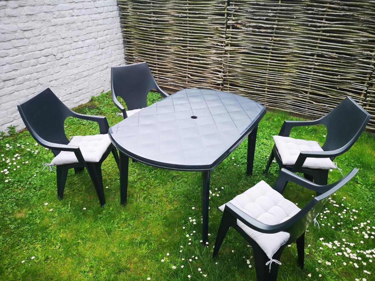 Pops Holiday Home Ieper Bagian luar foto